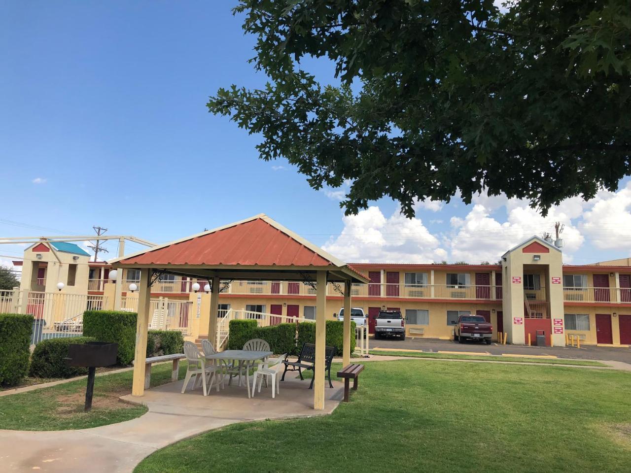 Lone Star Inn Λούμποκ Εξωτερικό φωτογραφία