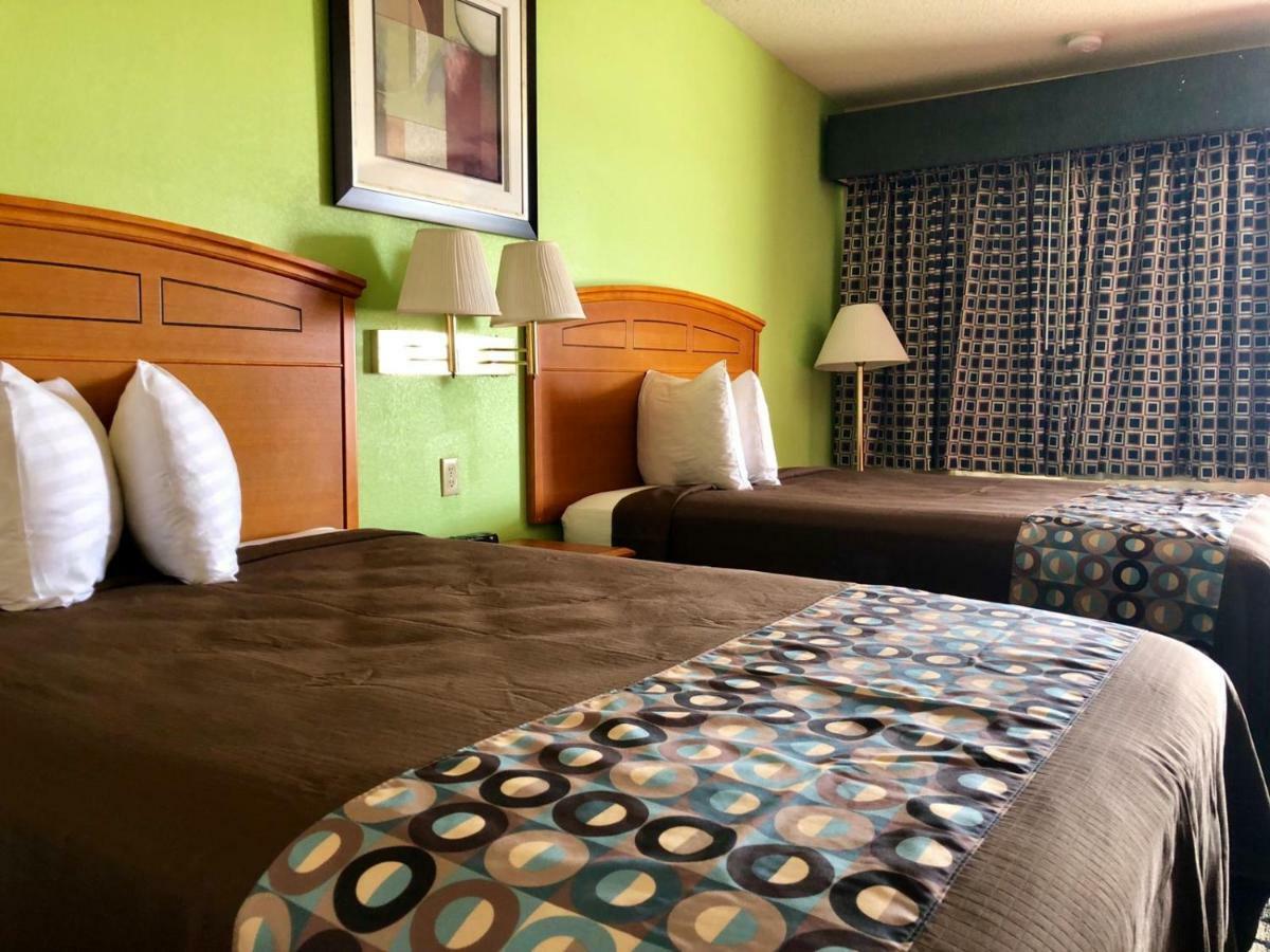 Lone Star Inn Λούμποκ Εξωτερικό φωτογραφία